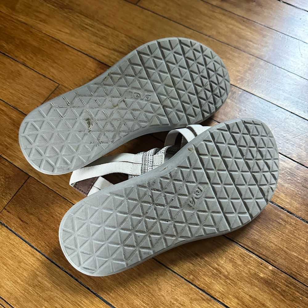 Teva Sandals - Beige and Brown - Picture 3 of 3